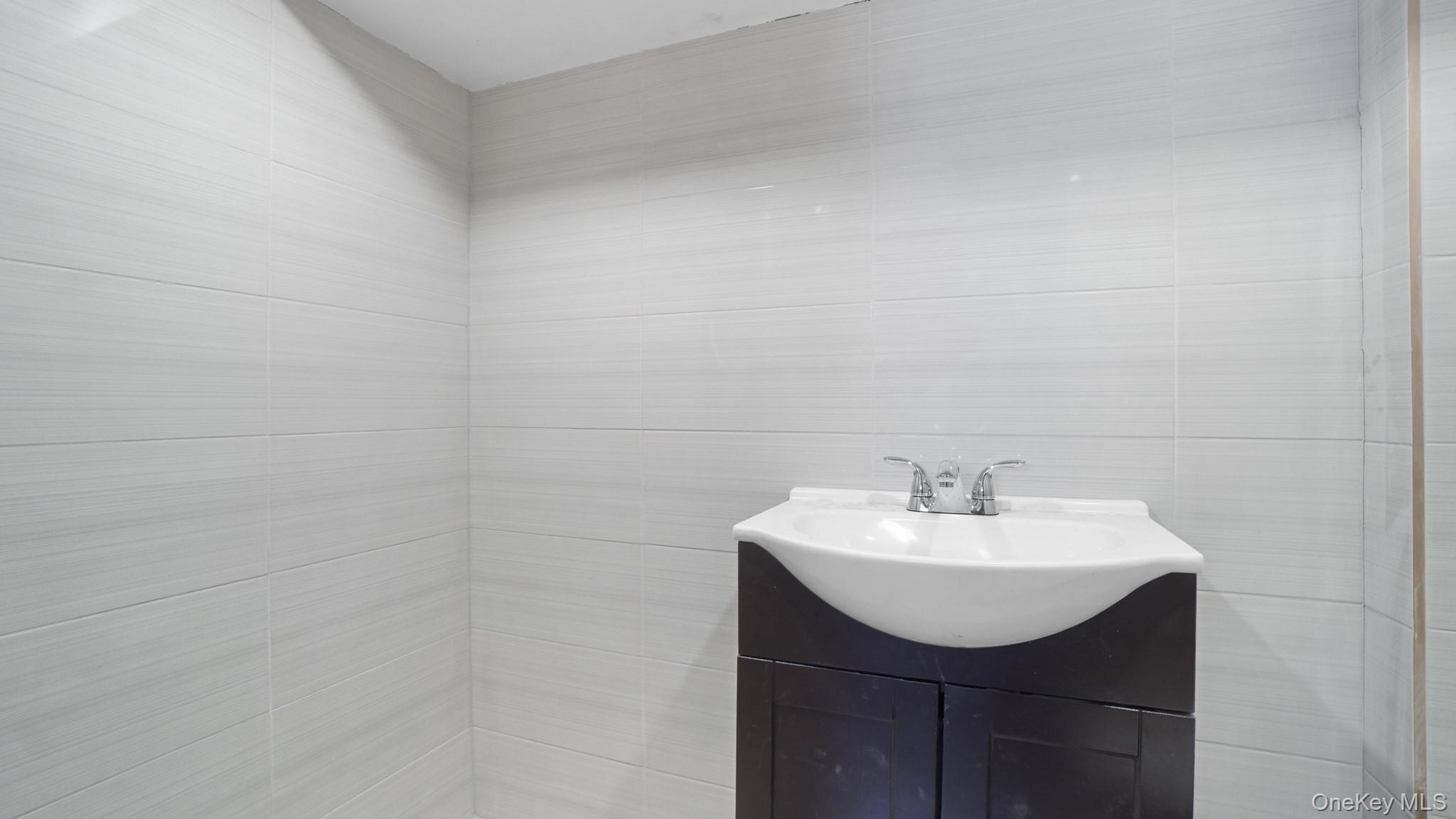 Single Family 109th Road Queens, NY 11412, MLS-1038970-19