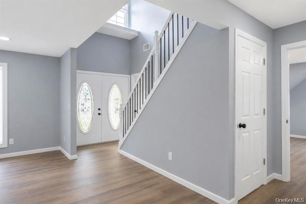 Single Family Peconic Avenue Suffolk County, NY 11704, MLS-1038986-11