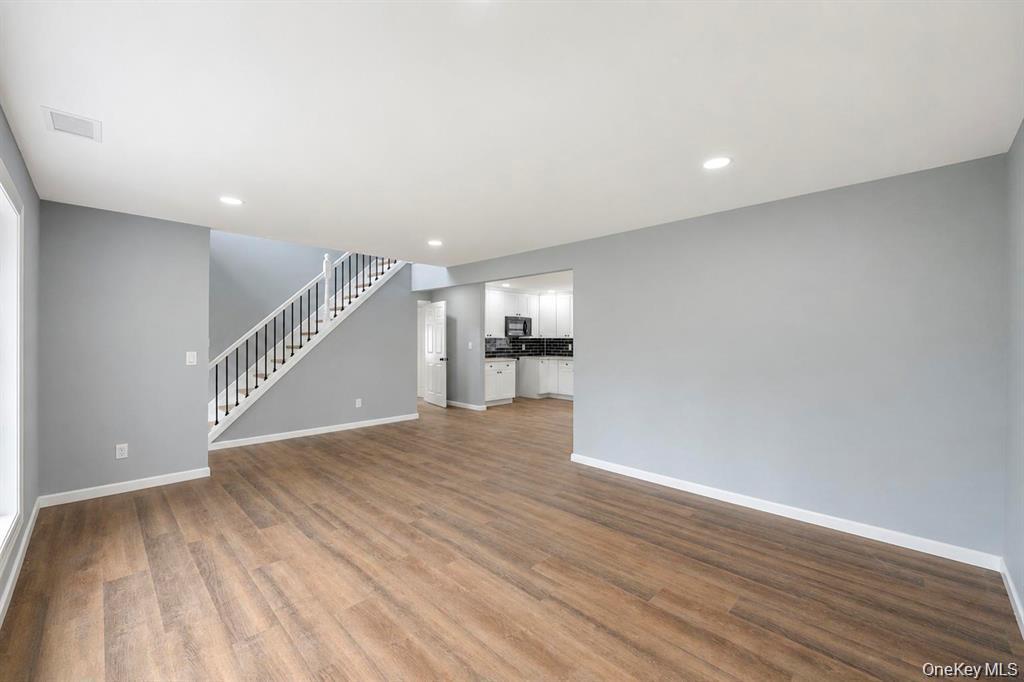 Single Family Peconic Avenue Suffolk County, NY 11704, MLS-1038986-14