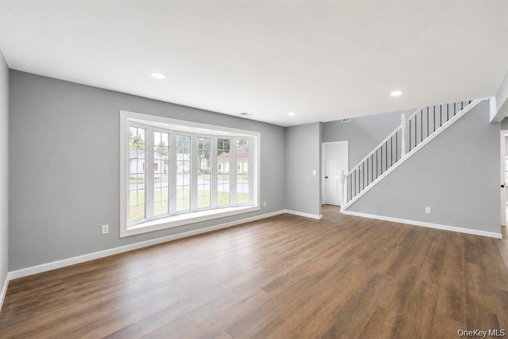 Single Family Peconic Avenue Suffolk County, NY 11704, MLS-1038986-15