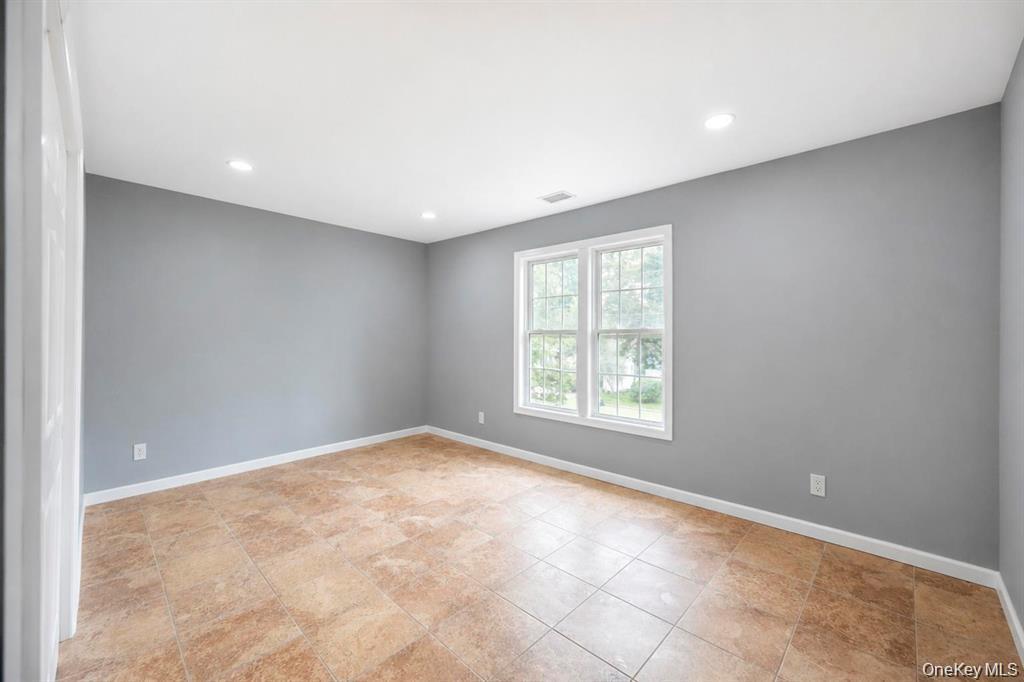 Single Family Peconic Avenue Suffolk County, NY 11704, MLS-1038986-23