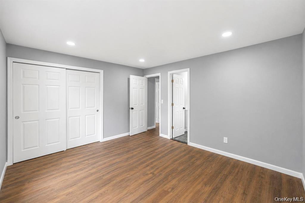 Single Family Peconic Avenue Suffolk County, NY 11704, MLS-1038986-26