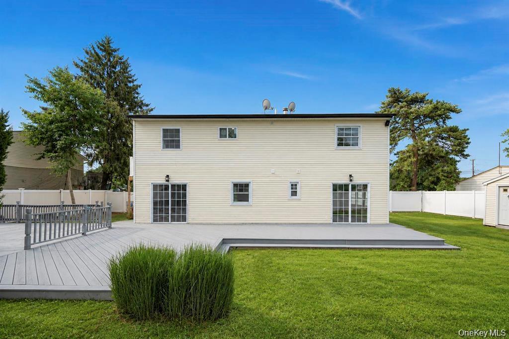 Single Family Peconic Avenue Suffolk County, NY 11704, MLS-1038986-6