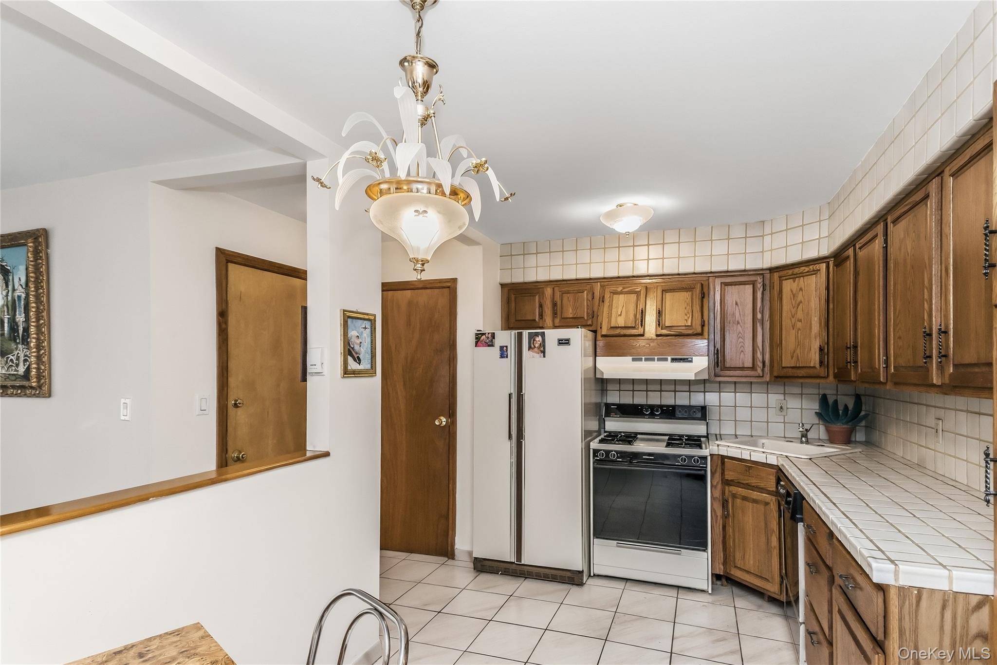 Single Family 17th Road  Queens, NY 11357, MLS-1038994-13