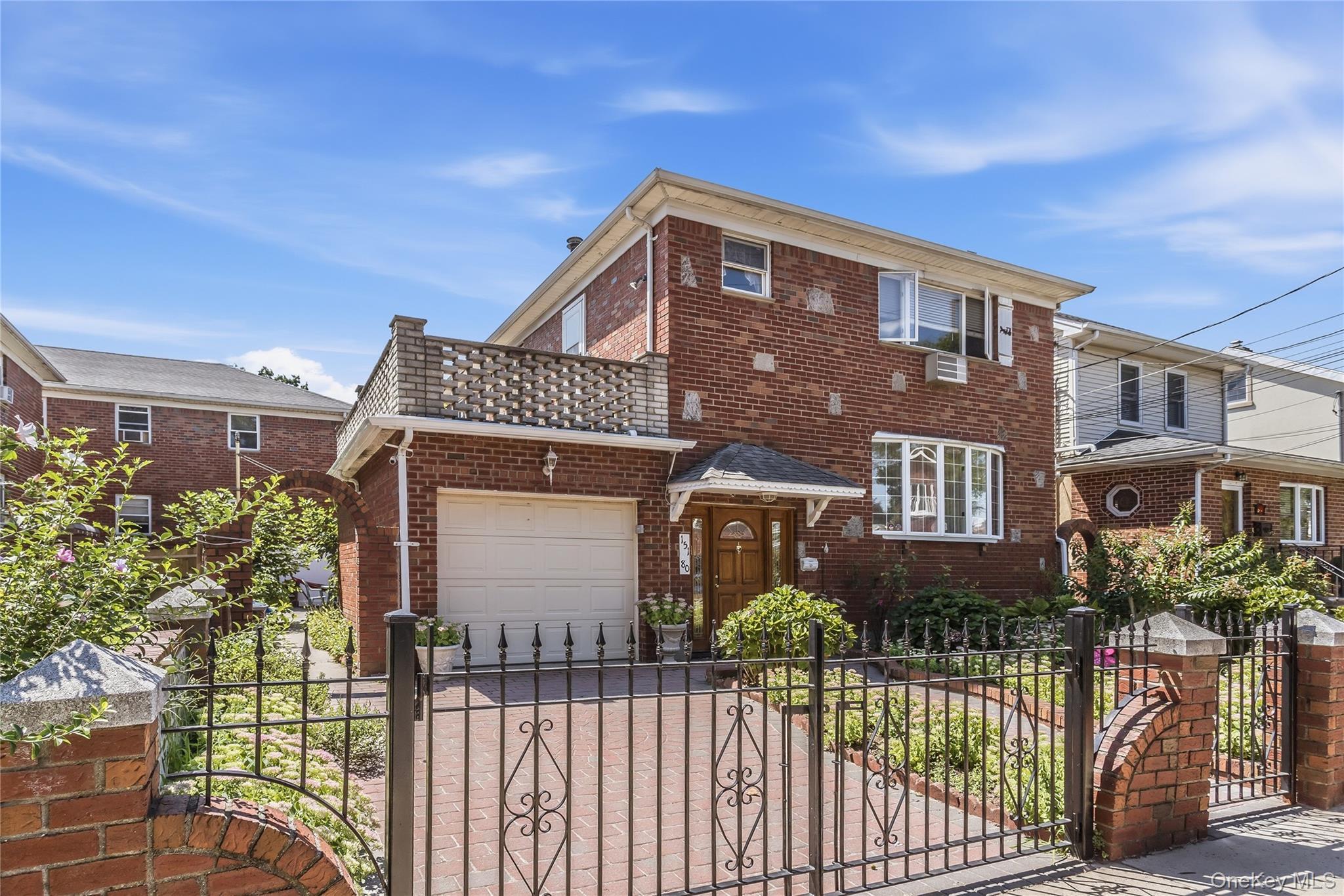 Single Family 17th Road  Queens, NY 11357, MLS-1038994-2