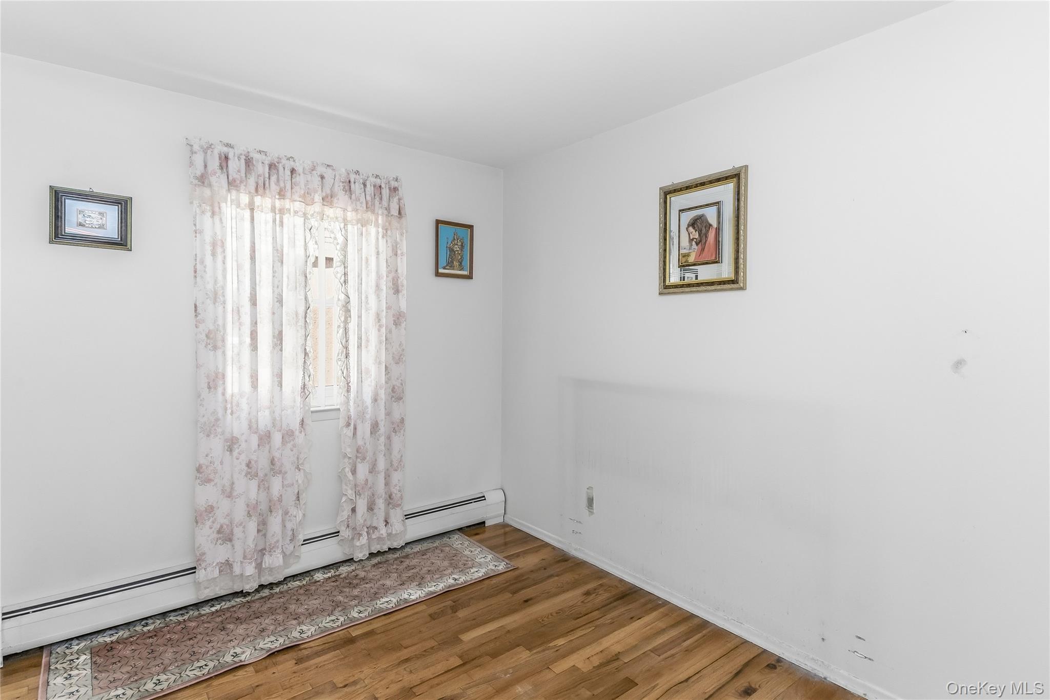 Single Family 17th Road  Queens, NY 11357, MLS-1038994-20