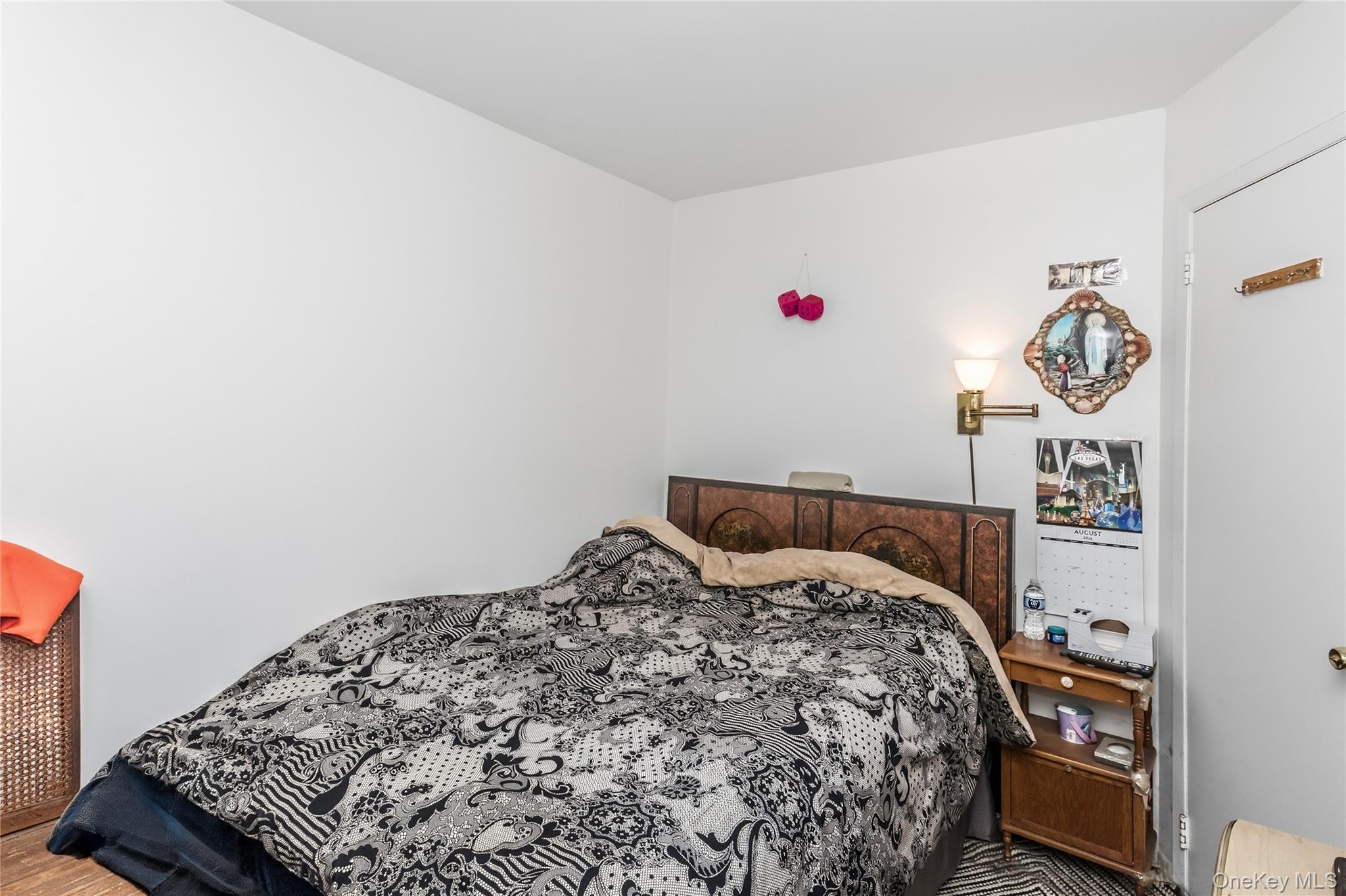 Single Family 17th Road  Queens, NY 11357, MLS-1038994-34