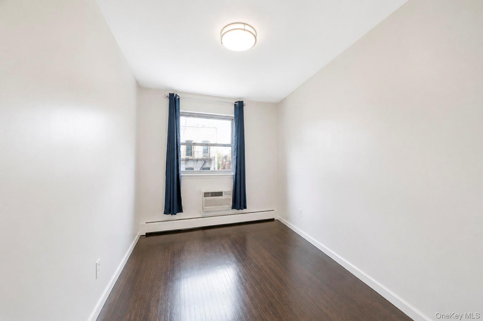 Single Family Ashford Street Brooklyn, NY 11207, MLS-1038999-17