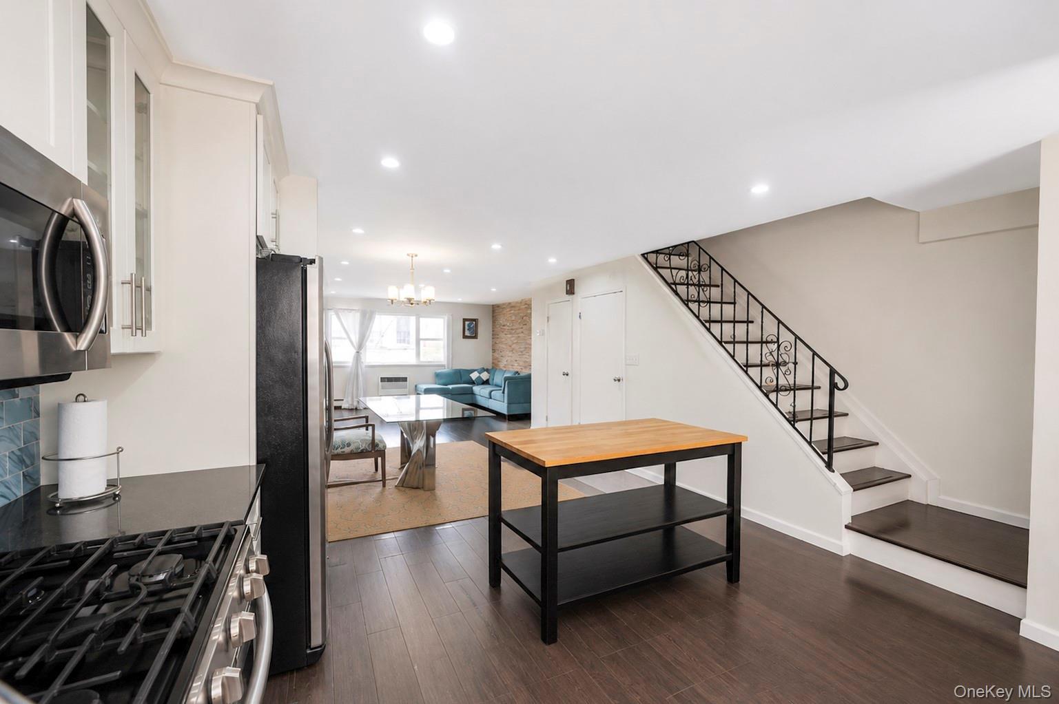 Single Family Ashford Street Brooklyn, NY 11207, MLS-1038999-9