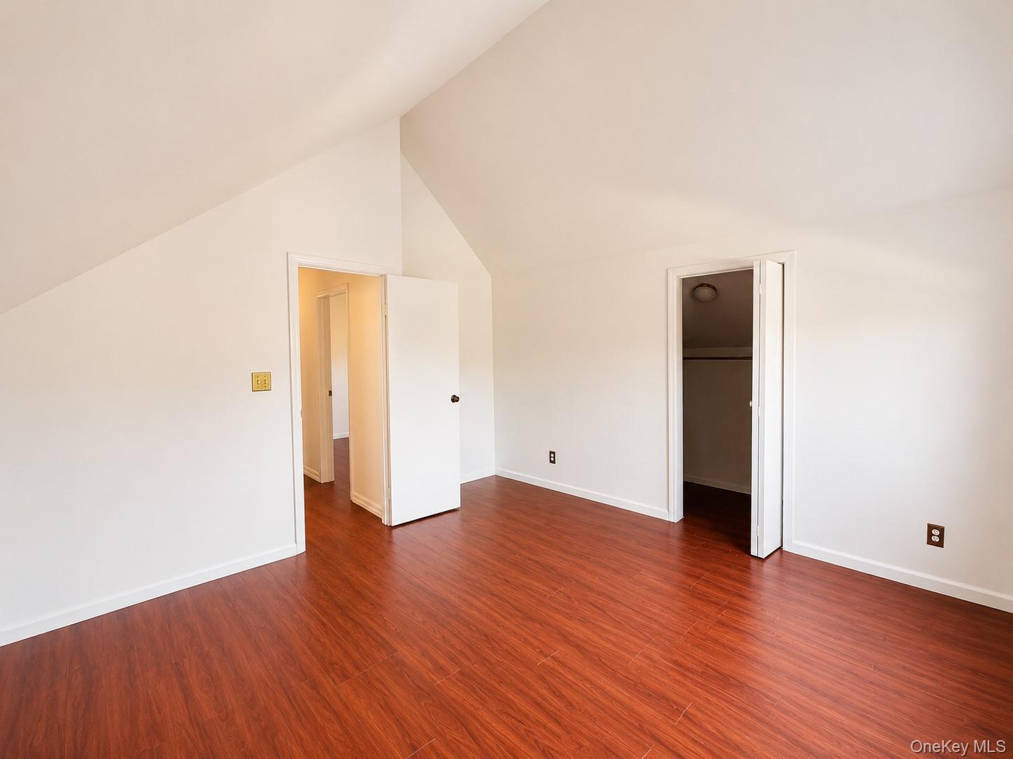 Single Family Hobart Avenue Bronx, NY 10461, MLS-1039002-27