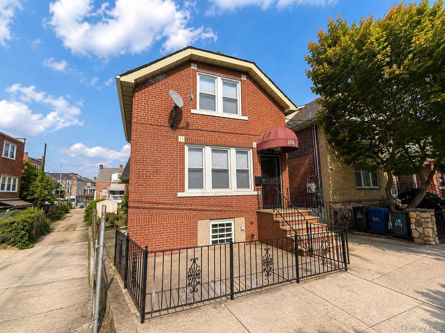 Single Family Hobart Avenue Bronx, NY 10461, MLS-1039002-3