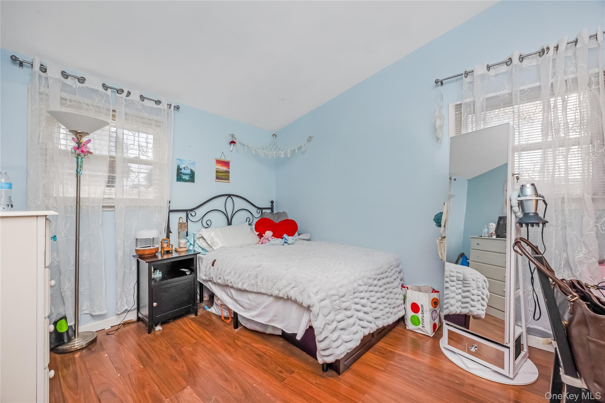 Single Family Beverly Street  Suffolk County, NY 11751, MLS-1039015-11