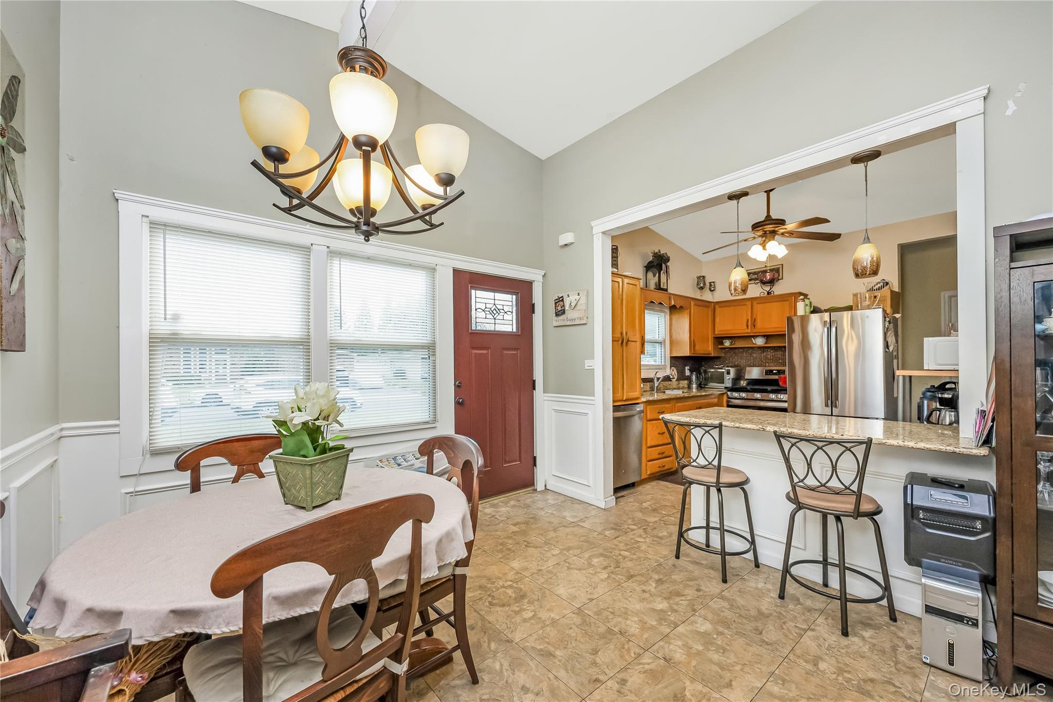 Single Family Beverly Street  Suffolk County, NY 11751, MLS-1039015-2
