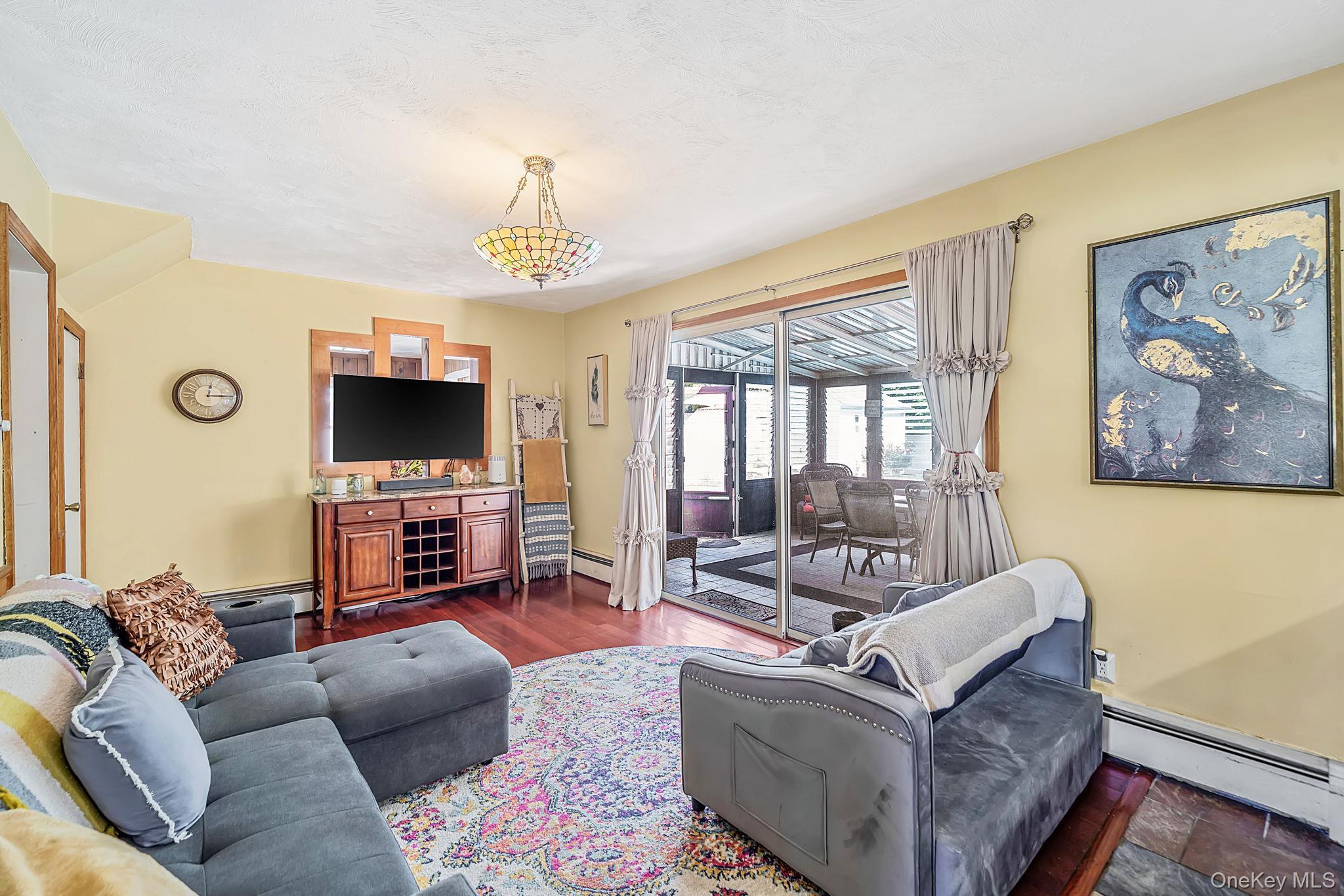 Single Family Lakeside Avenue Suffolk County, NY 11755, MLS-1039021-15