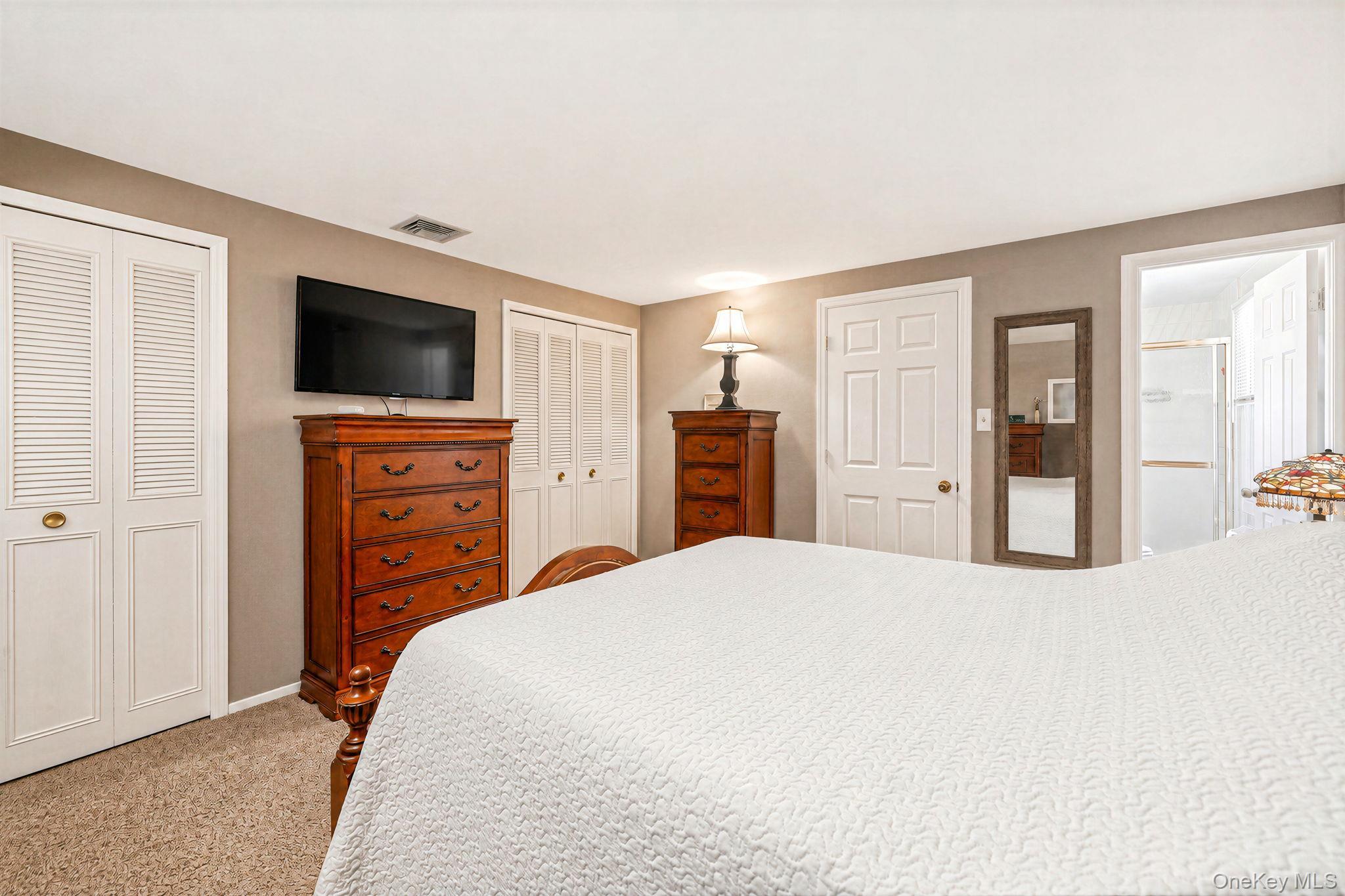 Single Family Lakeside Avenue Suffolk County, NY 11755, MLS-1039021-18