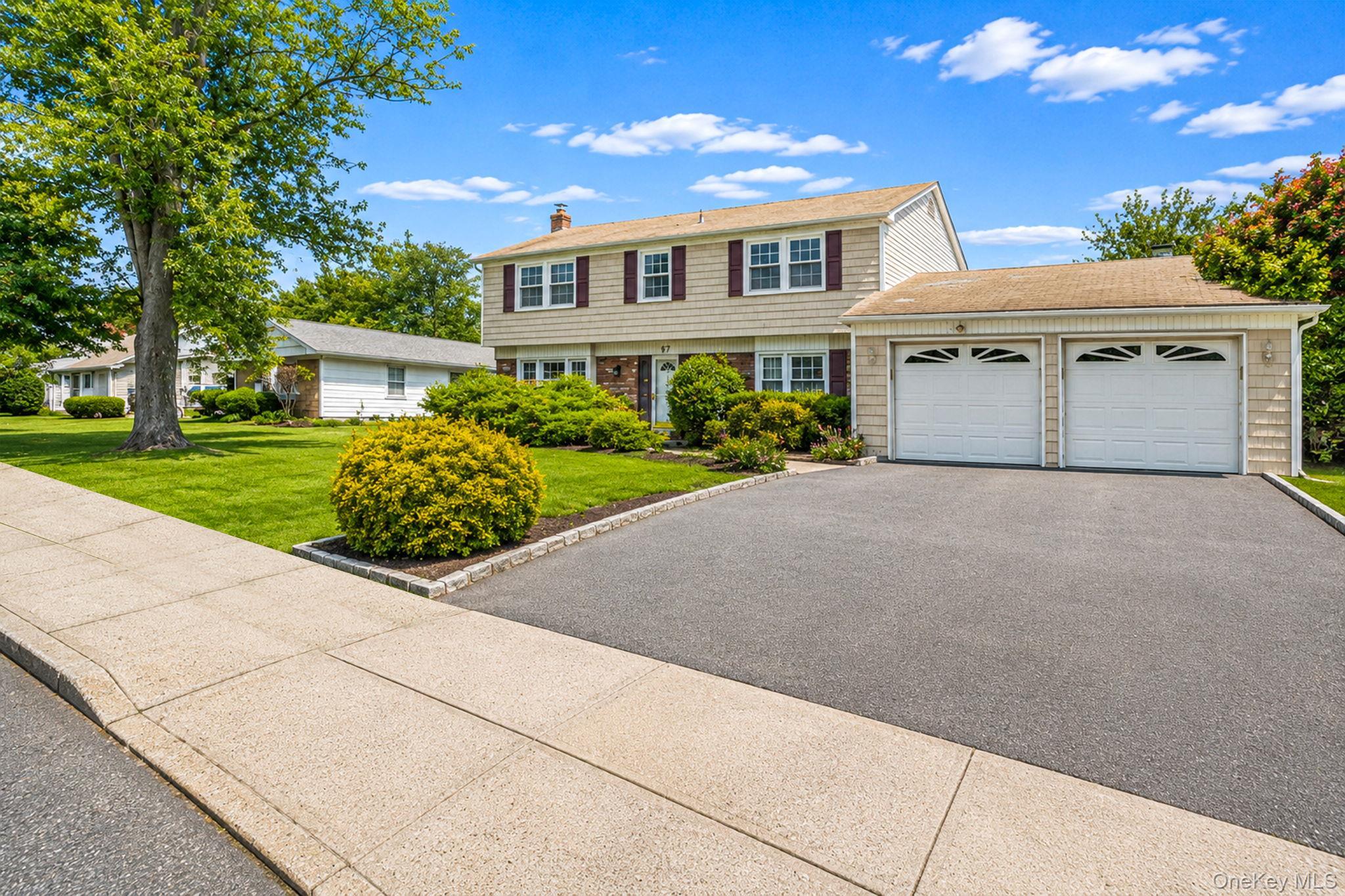 Single Family Lakeside Avenue Suffolk County, NY 11755, MLS-1039021-2