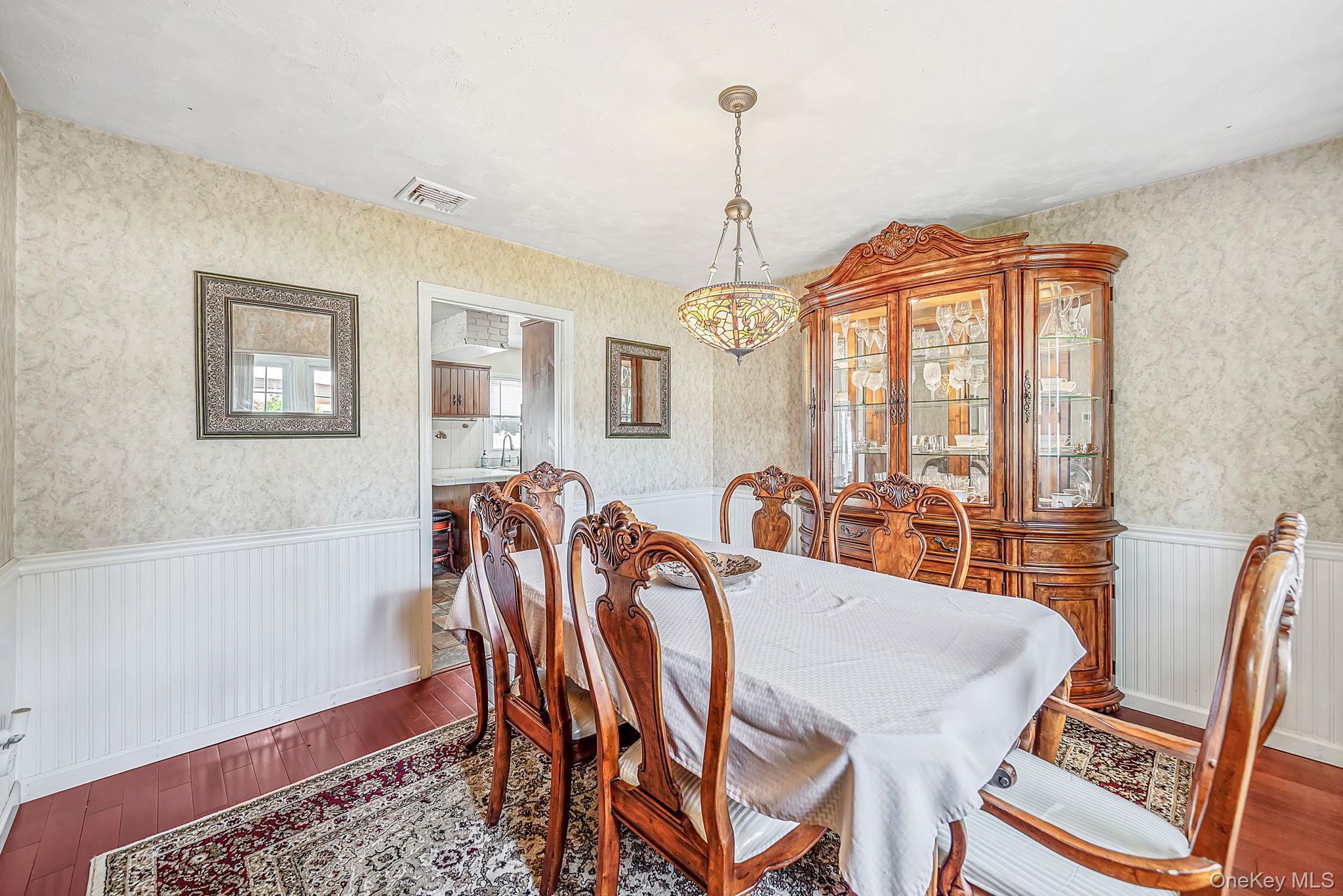 Single Family Lakeside Avenue Suffolk County, NY 11755, MLS-1039021-8