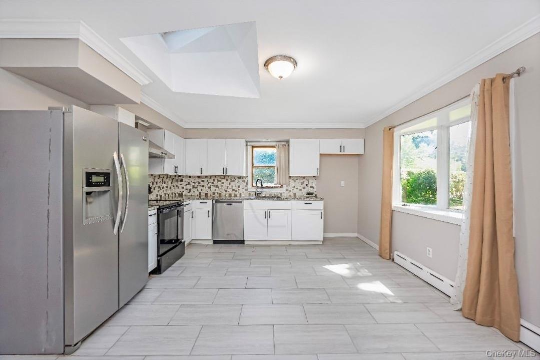 Single Family Half Moon Pond Road Suffolk County, NY 11961, MLS-1039022-10