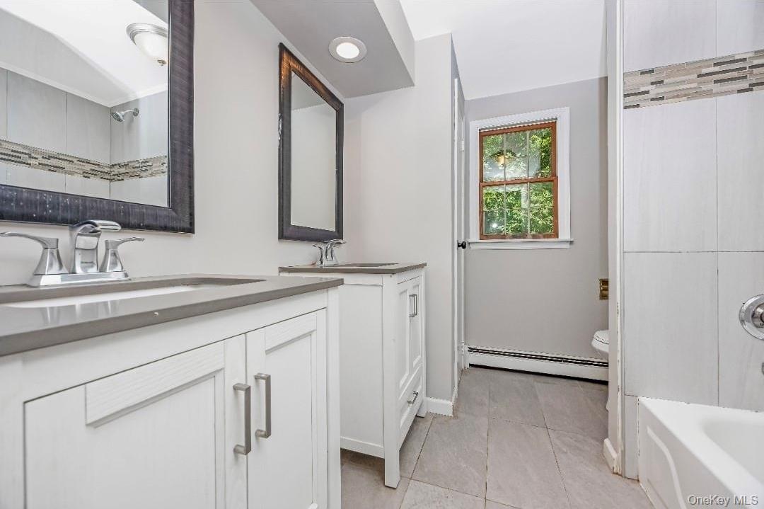 Single Family Half Moon Pond Road Suffolk County, NY 11961, MLS-1039022-19