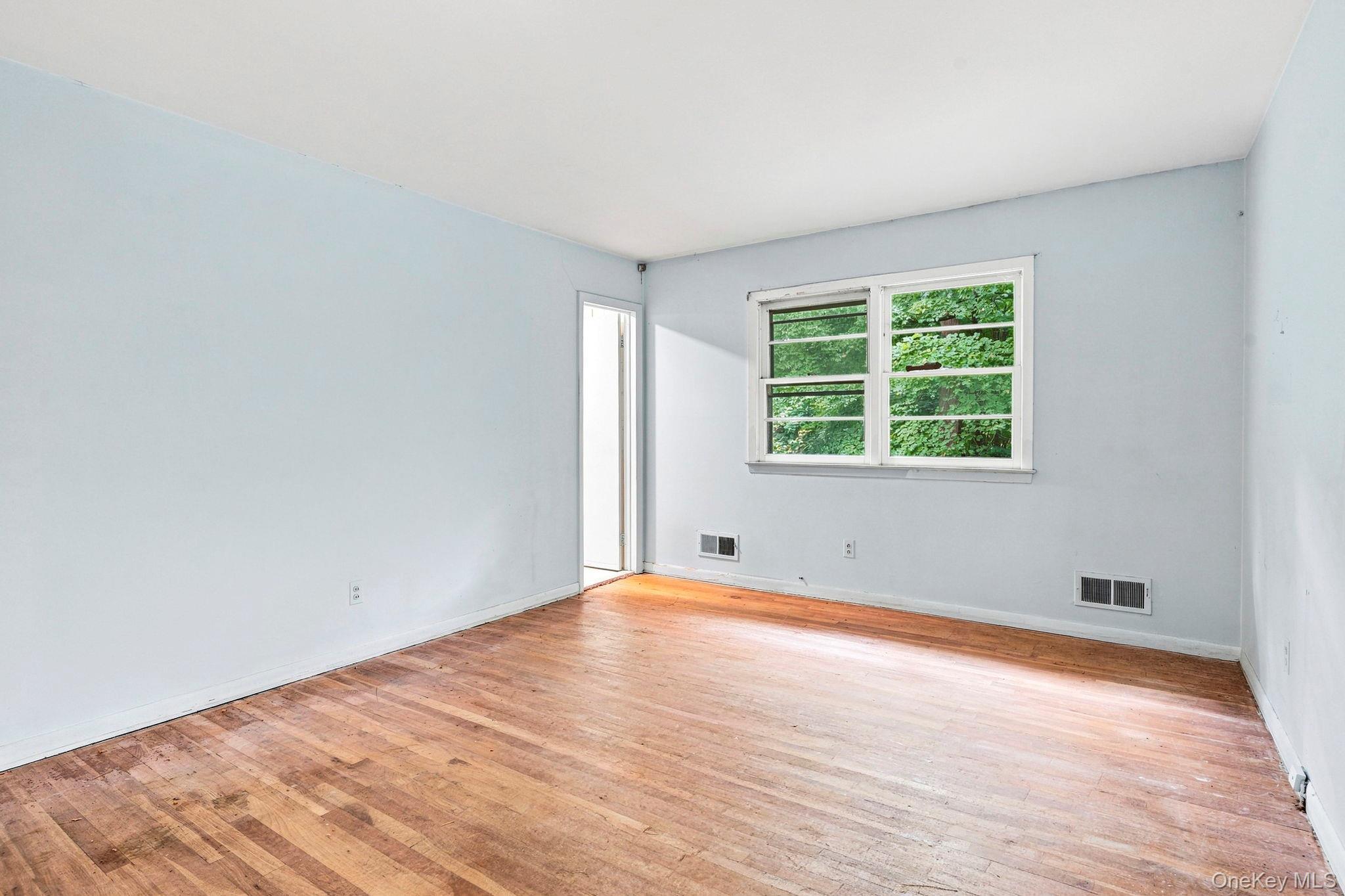 Single Family Overhill Road  Westchester County, NY 10804, MLS-1039027-13