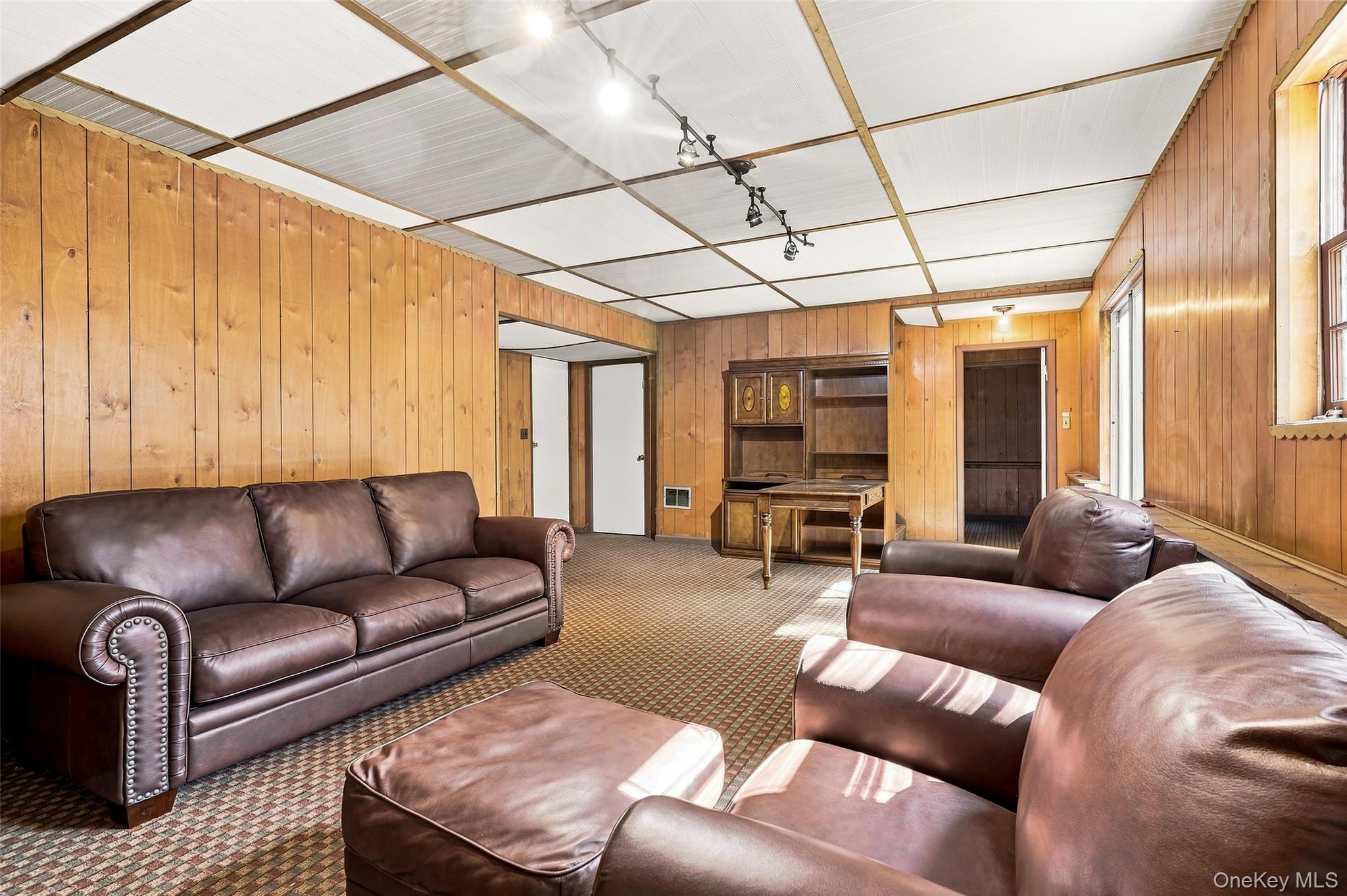 Single Family Overhill Road  Westchester County, NY 10804, MLS-1039027-25