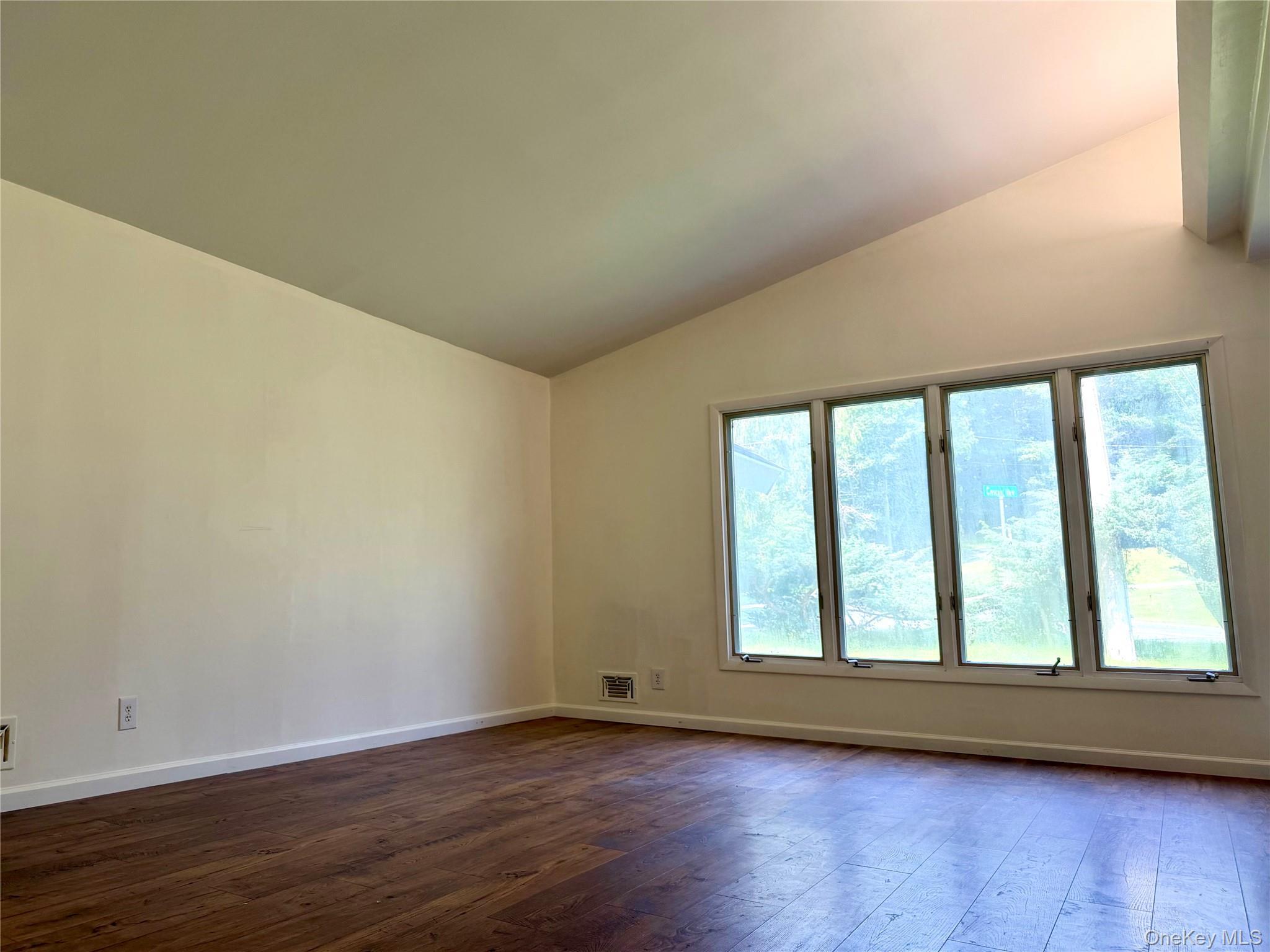 Single Family Crescent View Sullivan County, NY 12775, MLS-1039031-9