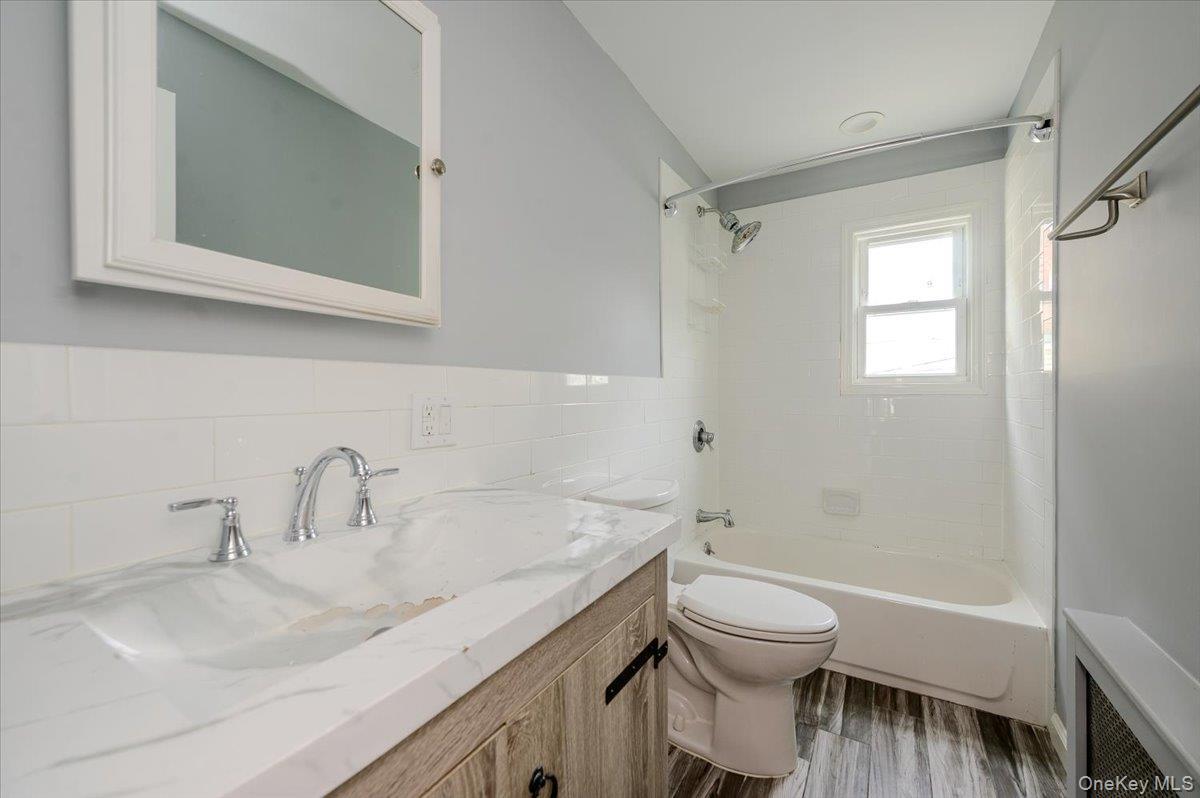 Single Family E Broadway  Nassau County, NY 11561, MLS-1039034-11