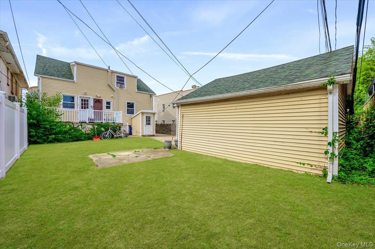 Single Family E Broadway  Nassau County, NY 11561, MLS-1039034-17