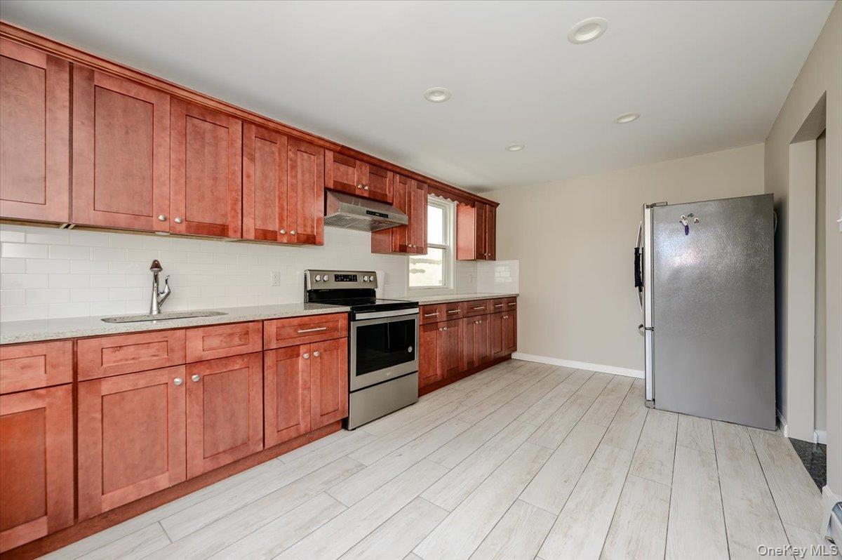 Single Family E Broadway  Nassau County, NY 11561, MLS-1039034-5