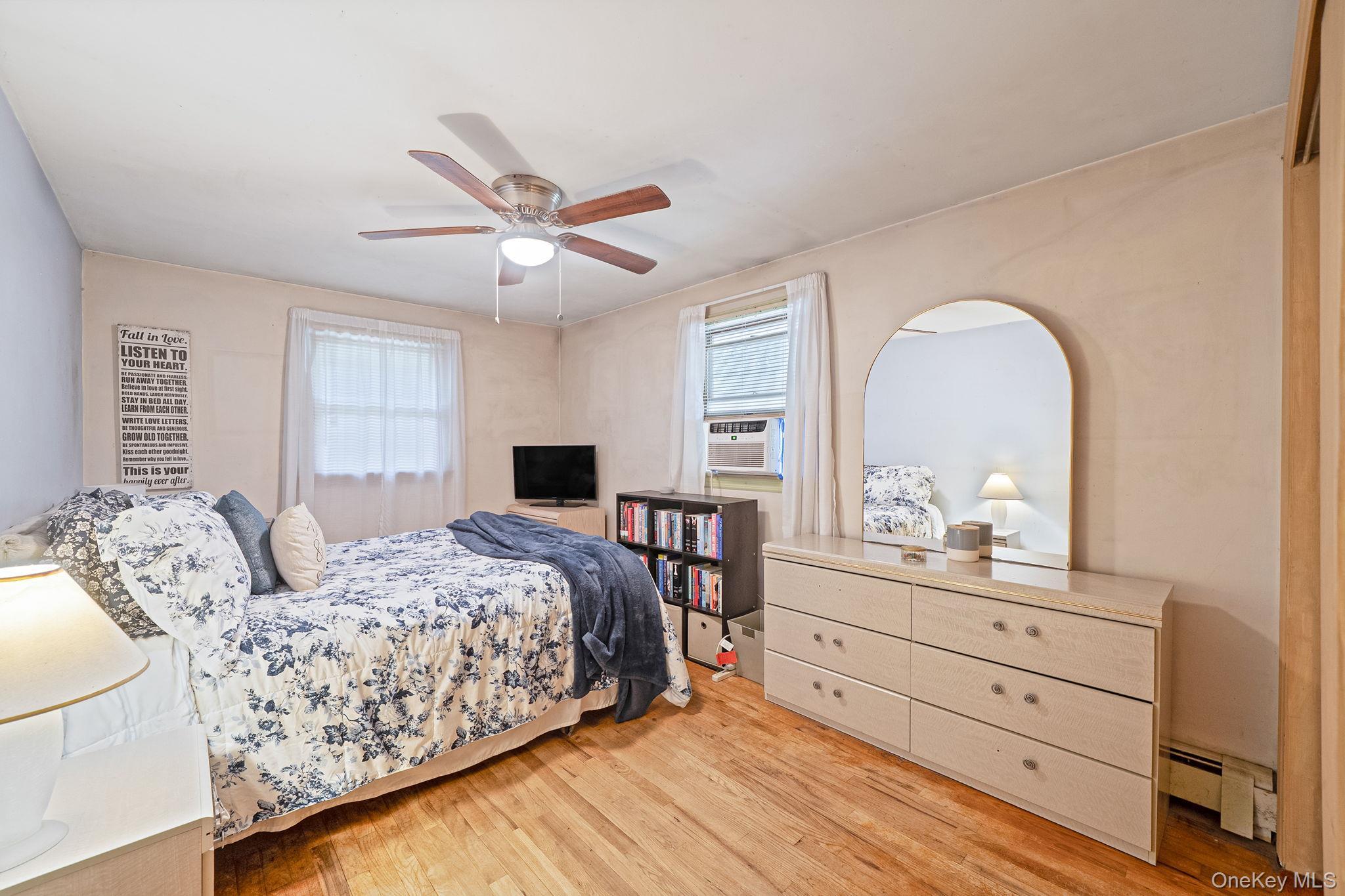Single Family Foxcroft Lane Suffolk County, NY 11772, MLS-1039055-7