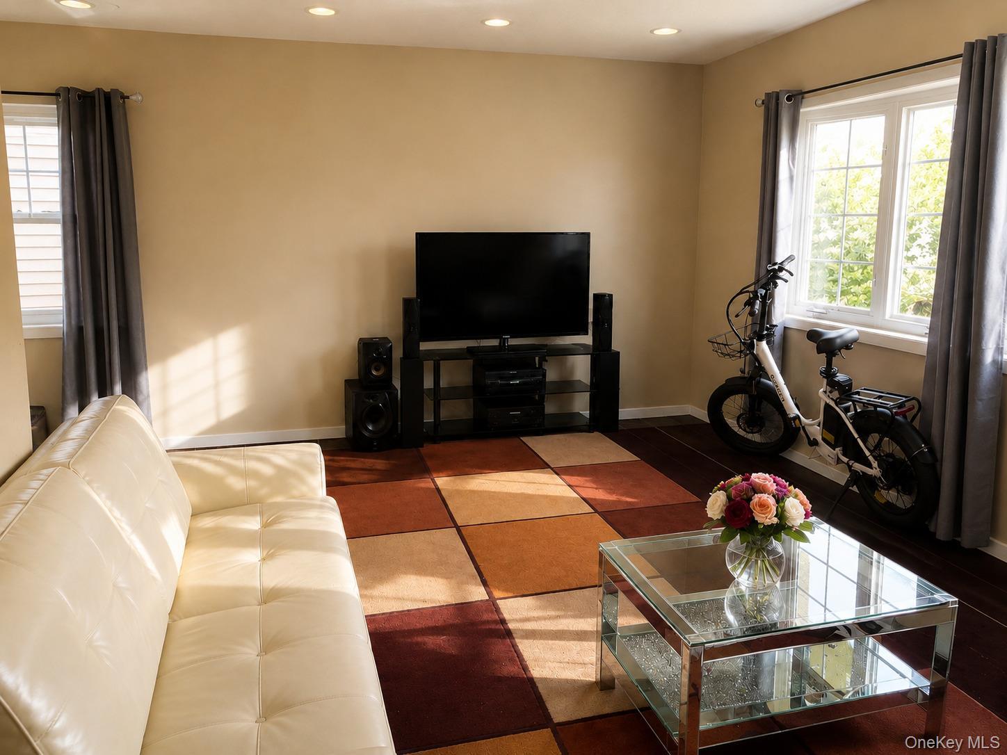 Single Family 141st Avenue Queens, NY 11413, MLS-1039057-9