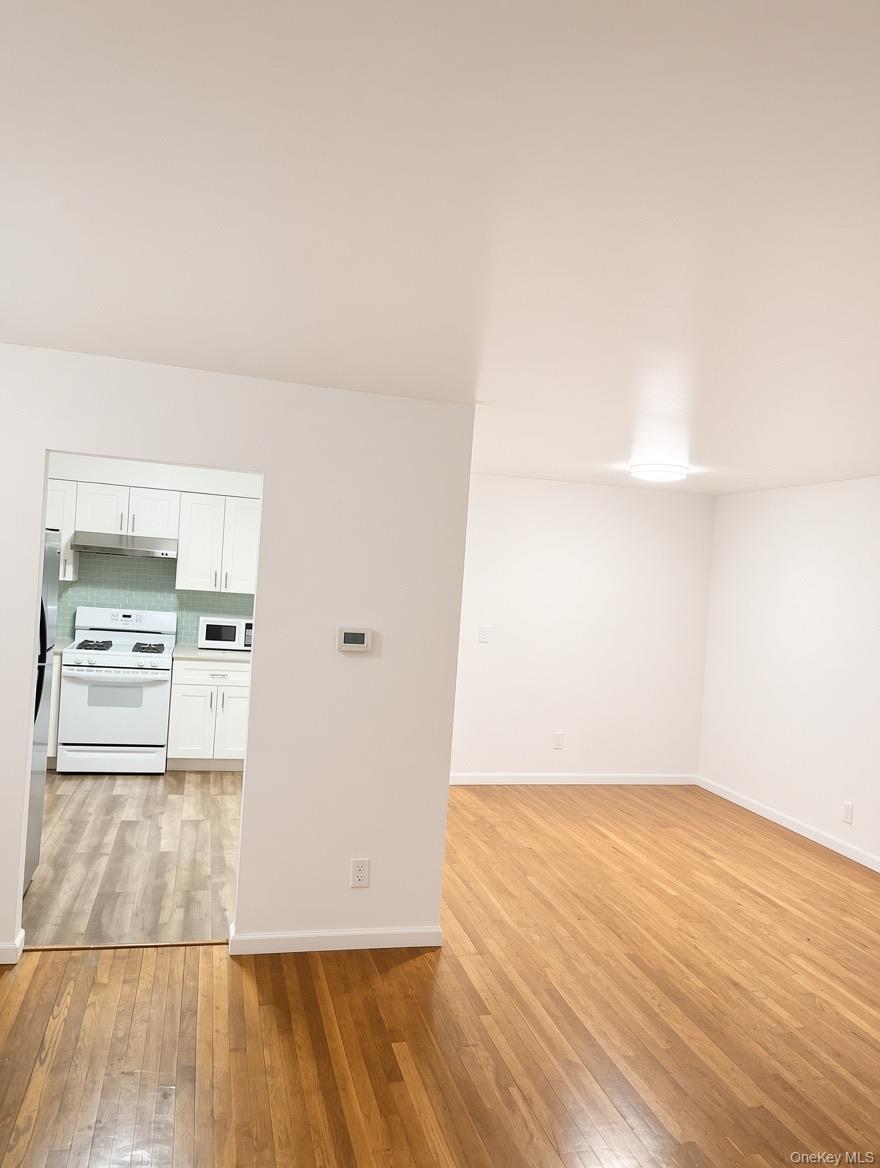 Single Family 101st Avenue Queens, NY 11416, MLS-1039077-15