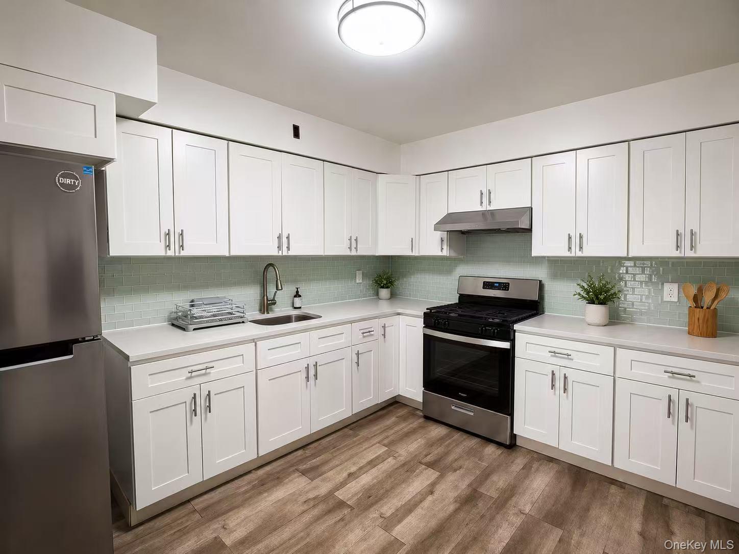 Single Family 101st Avenue Queens, NY 11416, MLS-1039077-7