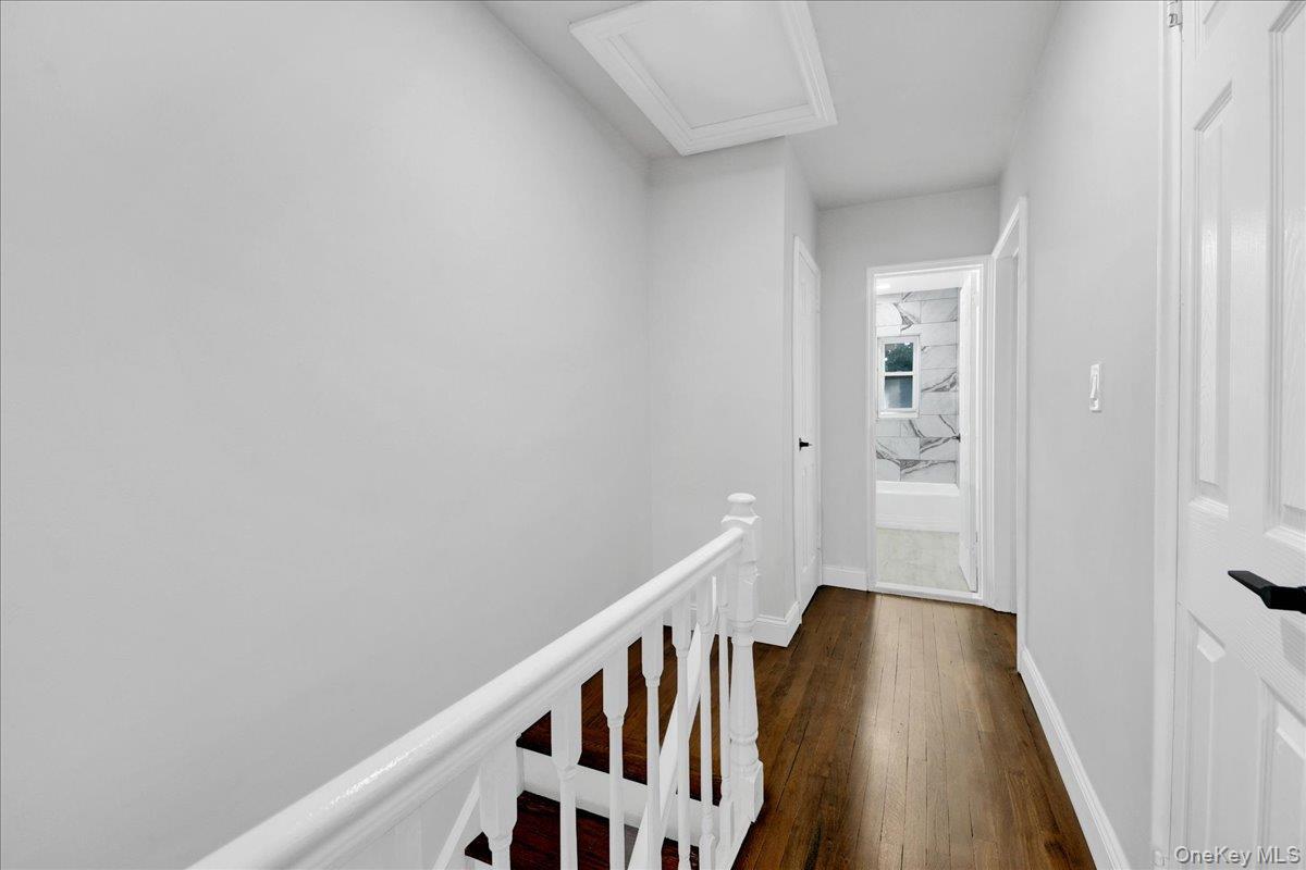 Single Family E 227th Street Bronx, NY 10466, MLS-1039093-14