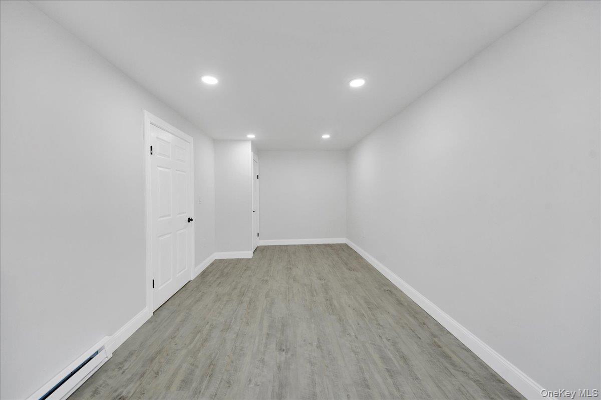 Single Family E 227th Street Bronx, NY 10466, MLS-1039093-26