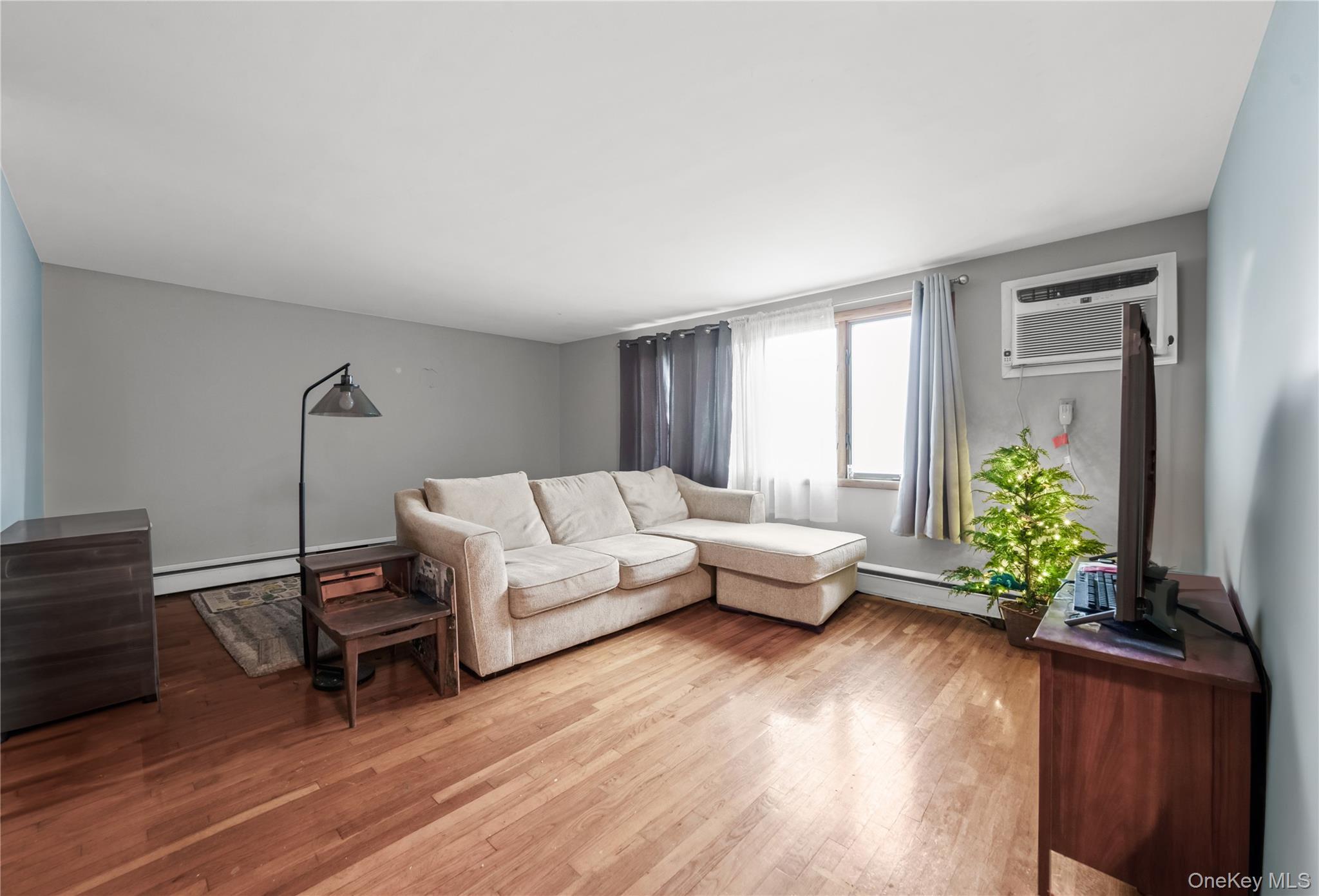 Single Family S Bayview Avenue  Suffolk County, NY 11701, MLS-1039096-21