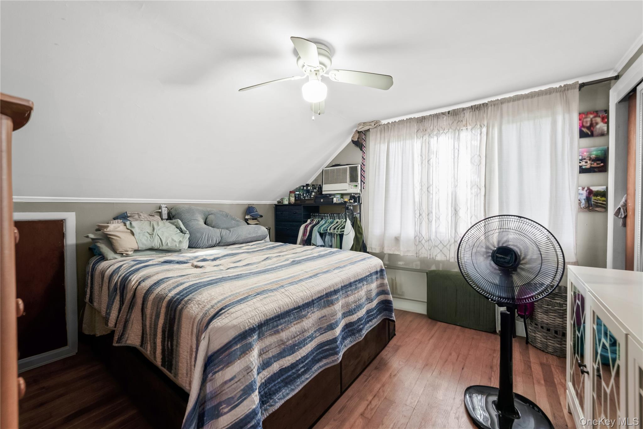 Single Family S Bayview Avenue  Suffolk County, NY 11701, MLS-1039096-27