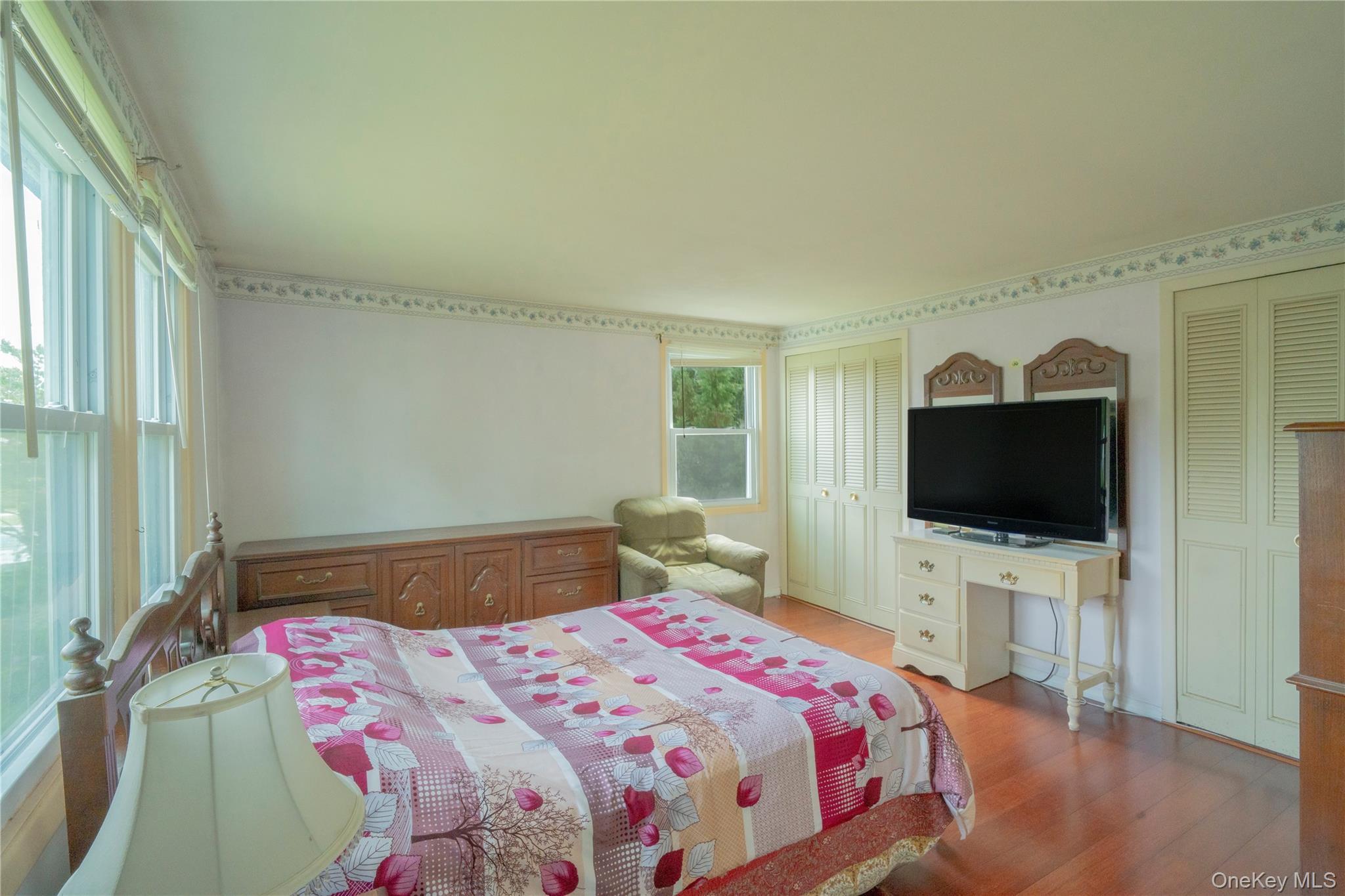 Single Family Segatogue Lane  Suffolk County, NY 11720, MLS-1039108-11