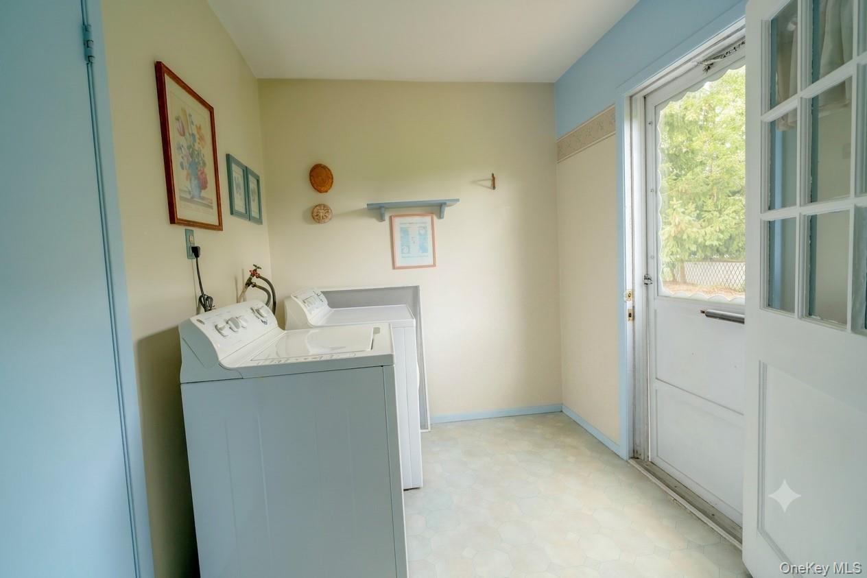 Single Family Segatogue Lane  Suffolk County, NY 11720, MLS-1039108-21