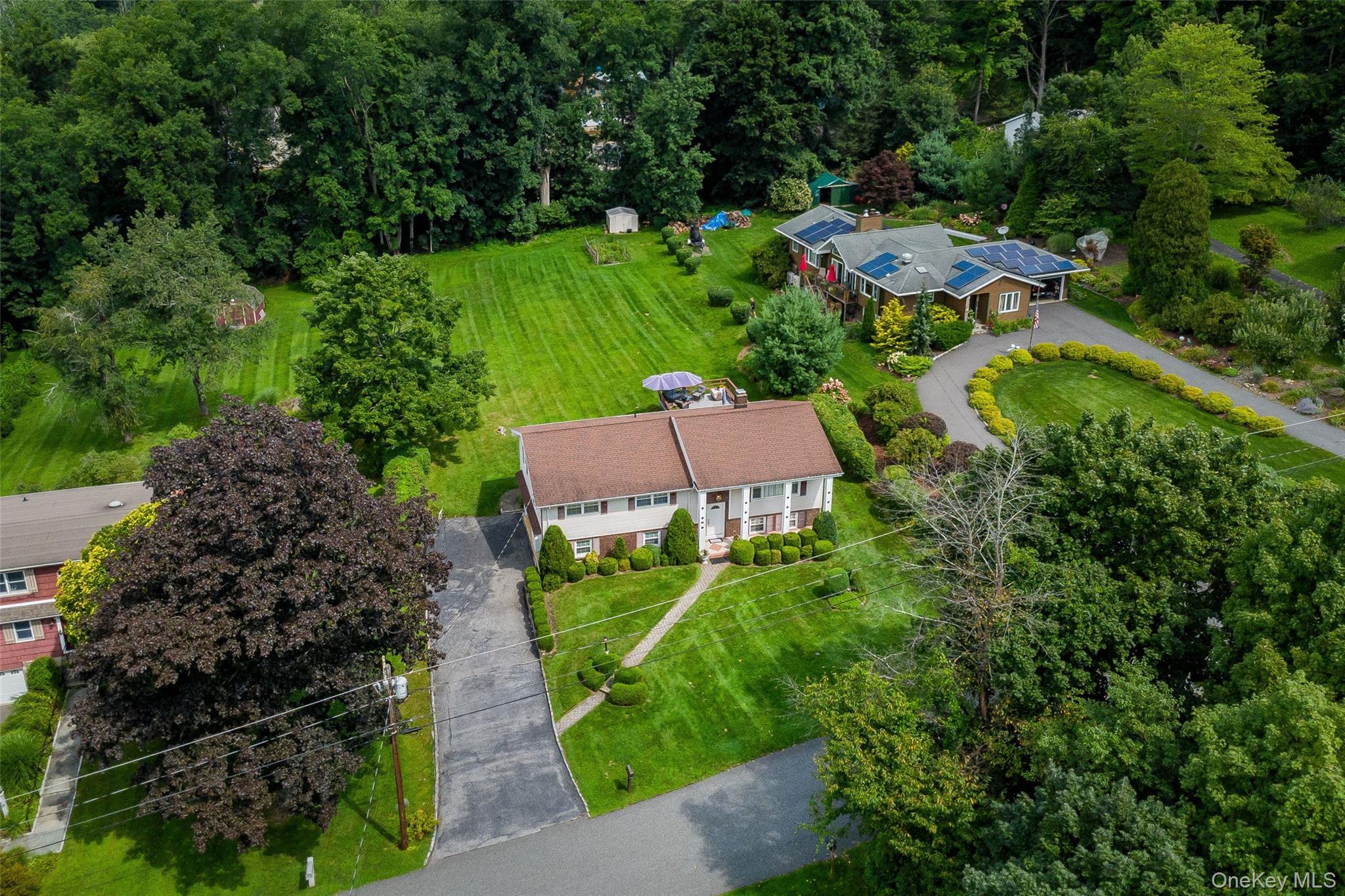 Single Family Pinewood Sherman,  Ct Shores  Out Of Area, NY 06784, MLS-1039109-2