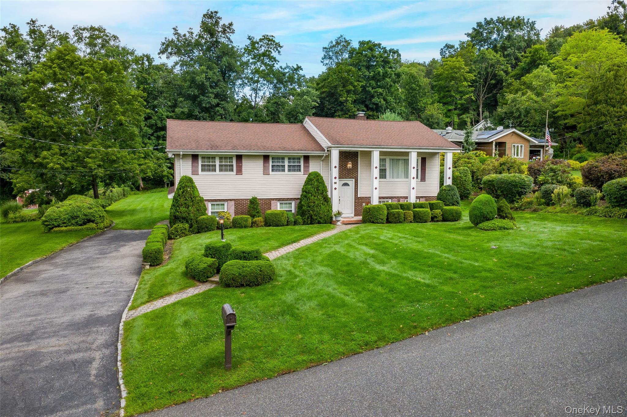 Single Family Pinewood Sherman,  Ct Shores  Out Of Area, NY 06784, MLS-1039109-4