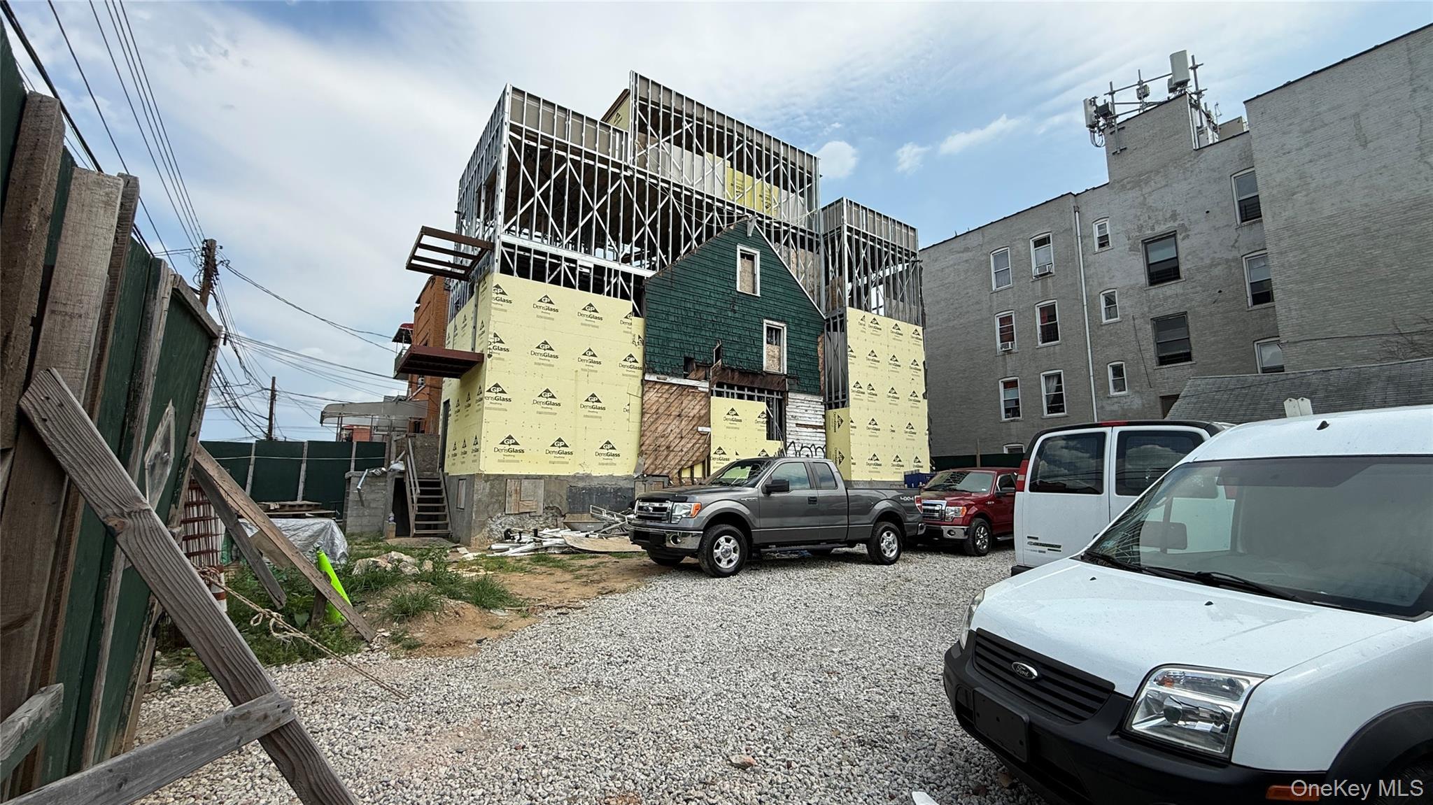Single Family 39th Avenue  Queens, NY 11368, MLS-1039116-3