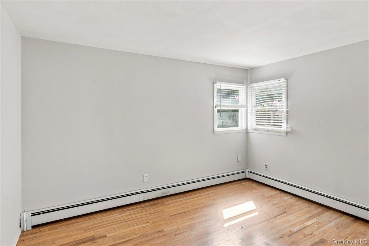 Single Family Belleview Avenue Suffolk County, NY 11934, MLS-1039117-15