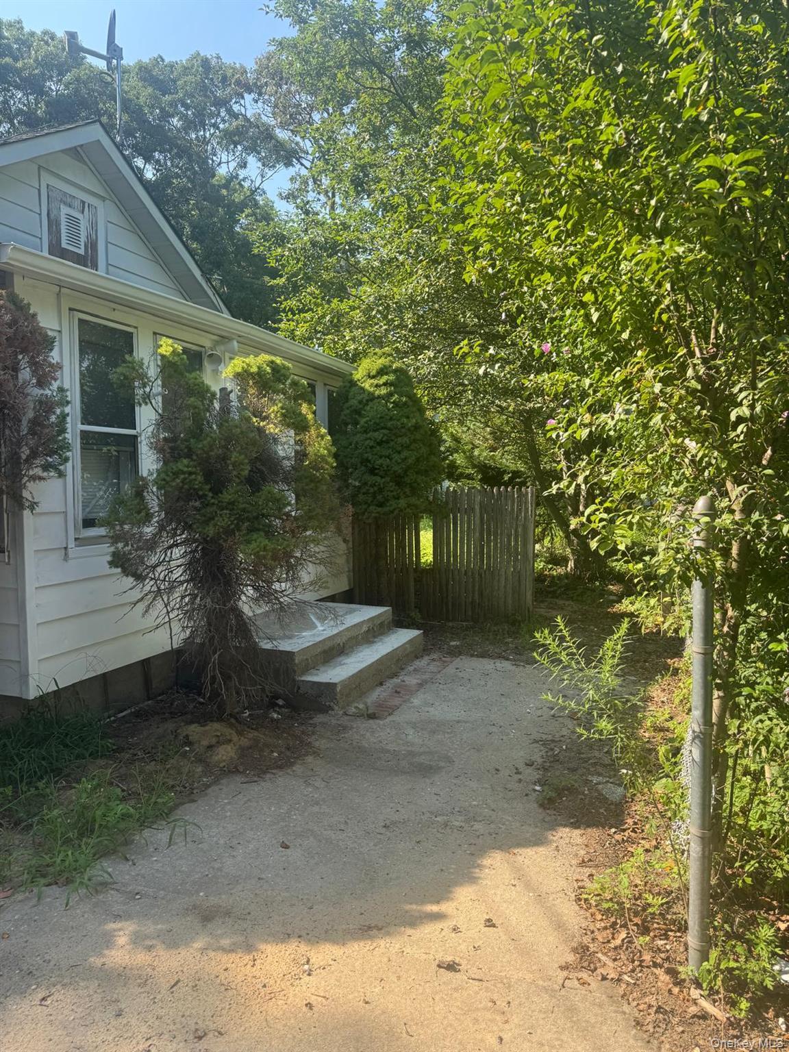 Single Family Midland Avenue Suffolk County, NY 11950, MLS-1039142-9