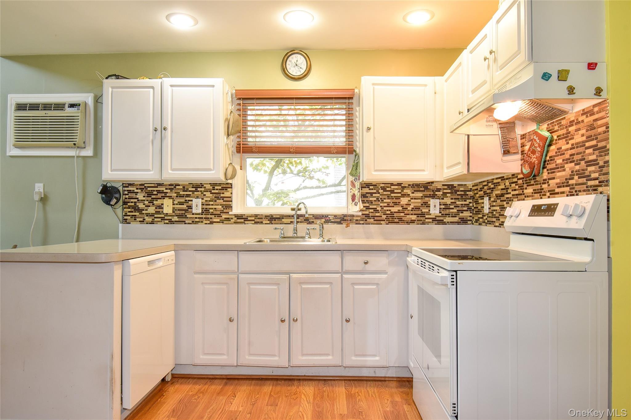 Single Family Montauk Road Suffolk County, NY 11789, MLS-1039159-5