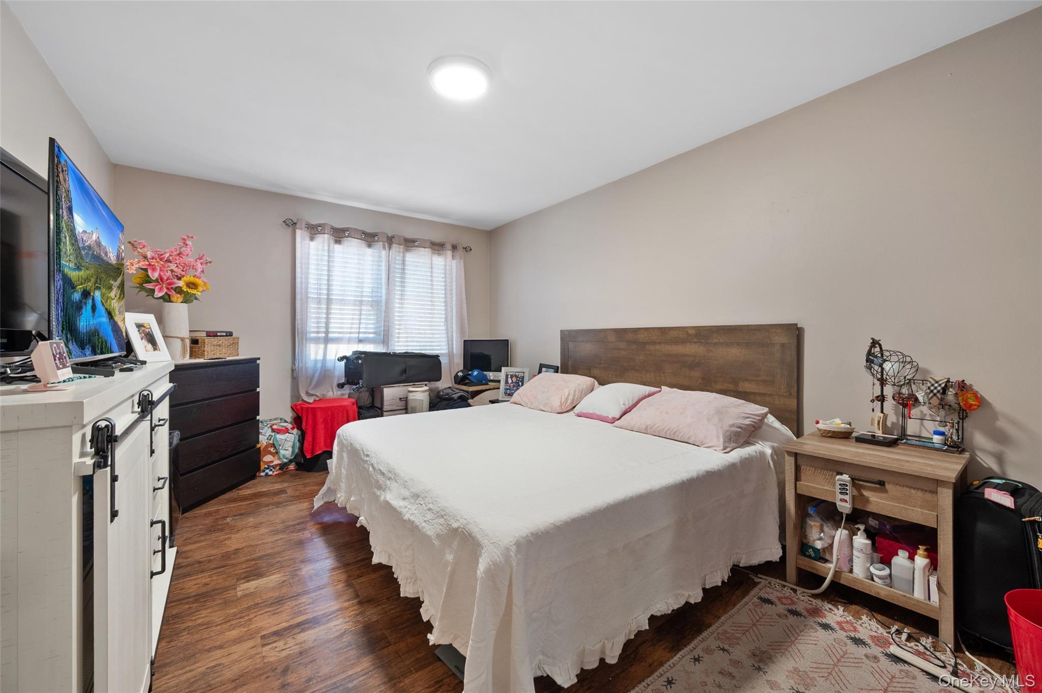 Single Family Caldwell Avenue Queens, NY 11378, MLS-1039184-9