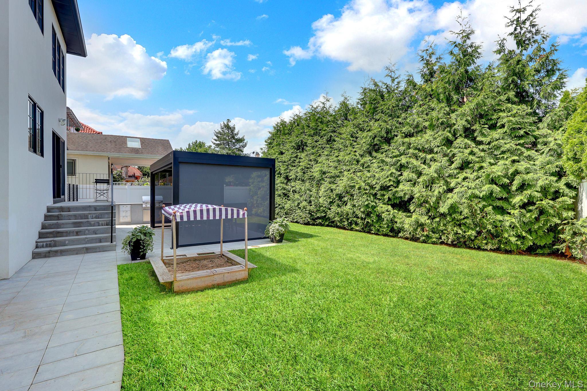 Single Family 52nd Avenue  Queens, NY 11362, MLS-1039203-4
