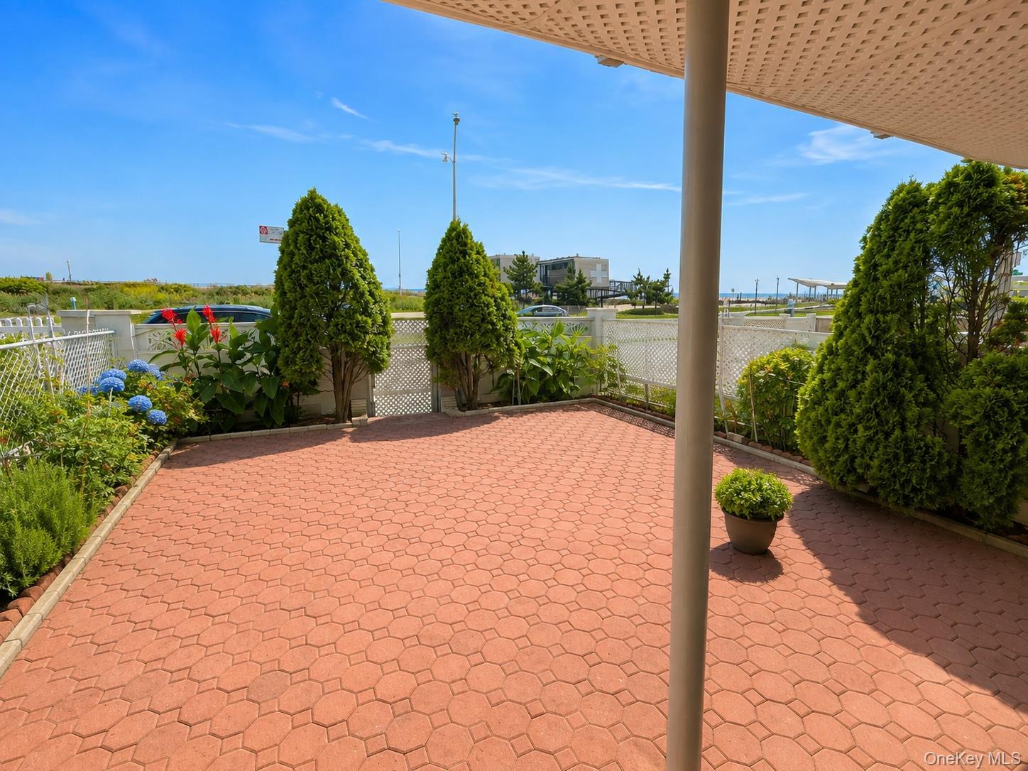 Single Family Shore Front Parkway  Queens, NY 11693, MLS-1039235-24