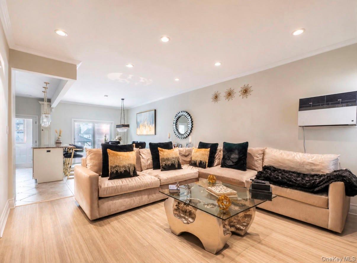 Single Family 79th Street Queens, NY 11385, MLS-1039278-10