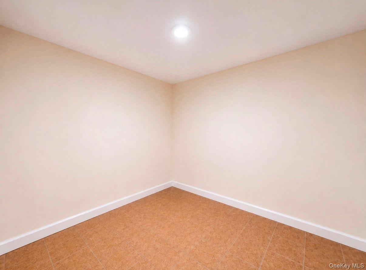Single Family 79th Street Queens, NY 11385, MLS-1039278-13